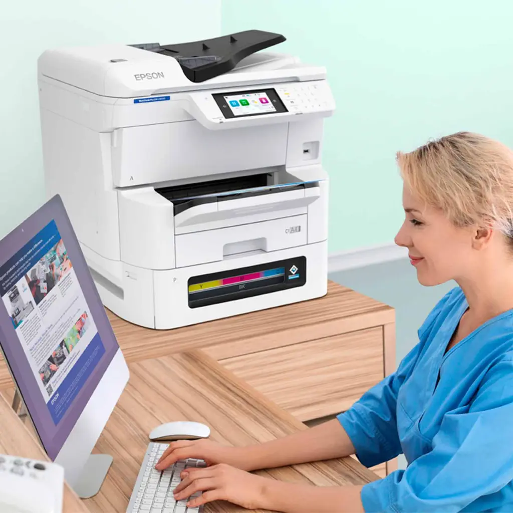 epson-em-c8100-vista-frontal-impresora